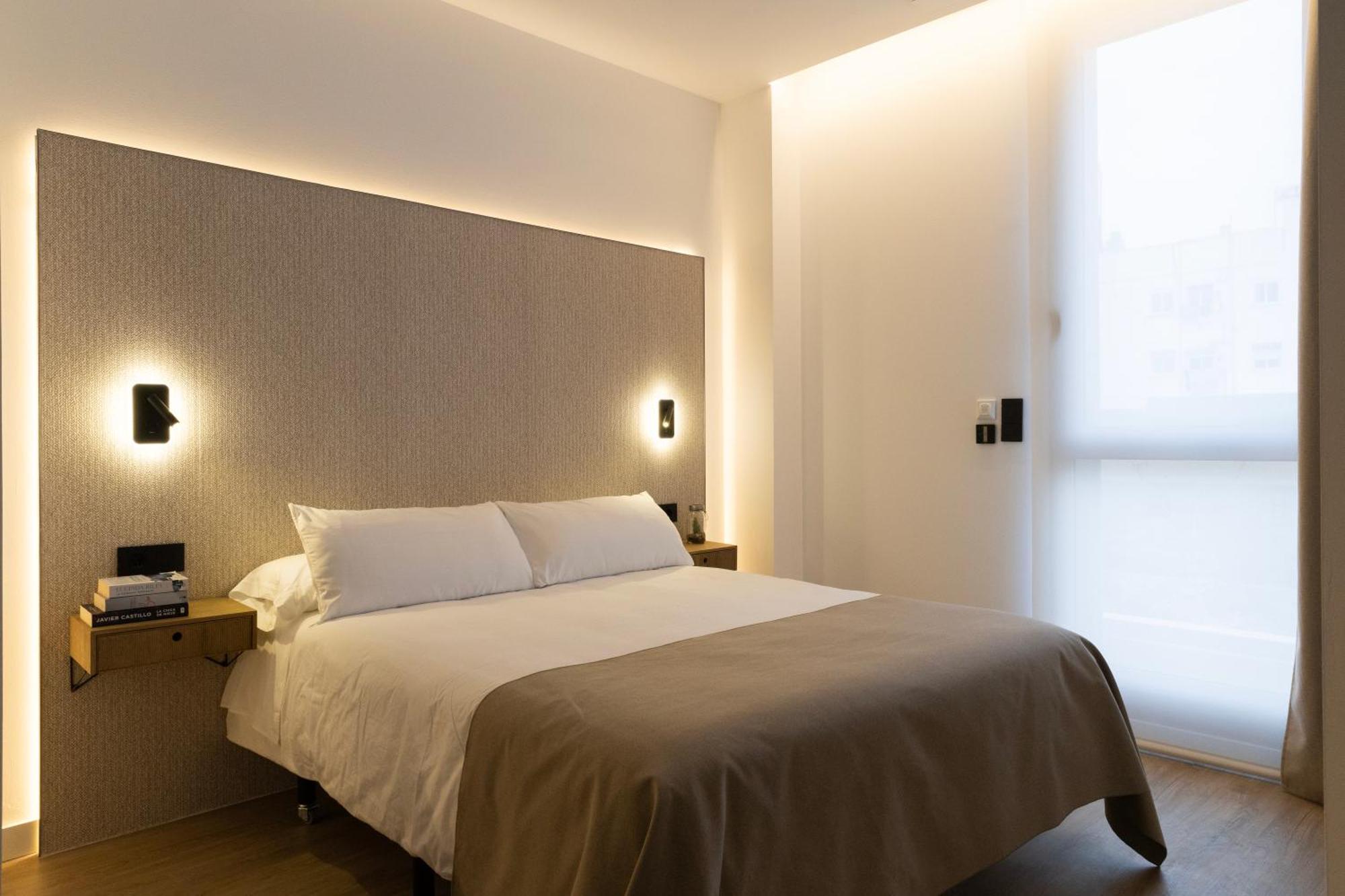 Demetrio By Alma Suites Valencia Exterior foto